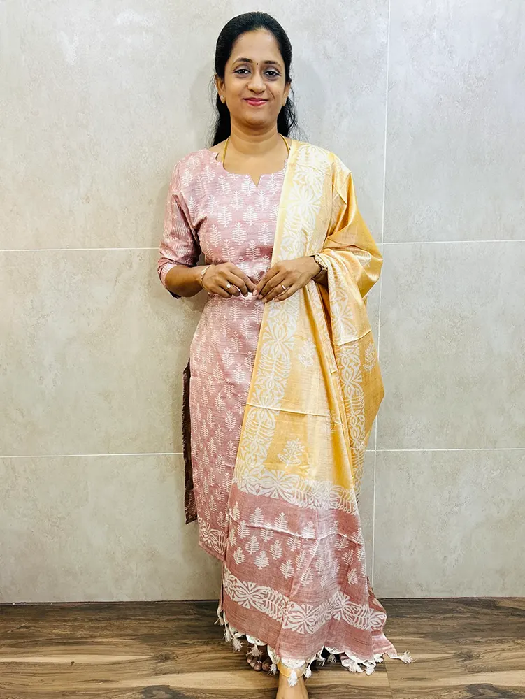 Batik printed Bhagalpur cotton top (cotton lining) paired with Bhagalpur cotton dupatta and Bhagalpur cotton bottom (free size)