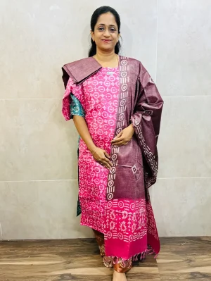 Batik printed Bhagalpur cotton top (cotton lining) paired with Bhagalpur cotton dupatta and Bhagalpur cotton bottom (free size)