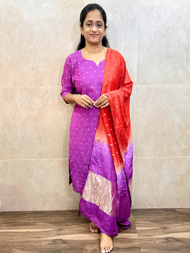 Muslin silk top (cotton lining) with allover thread woven buttas paired with muslin silk dupatta and silk bottom (free size)