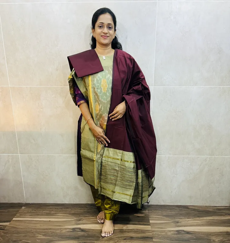 Premium Pochampally handloom silk cotton top (cotton lining) paired with silk cotton dupatta and silk bottom (Free size)