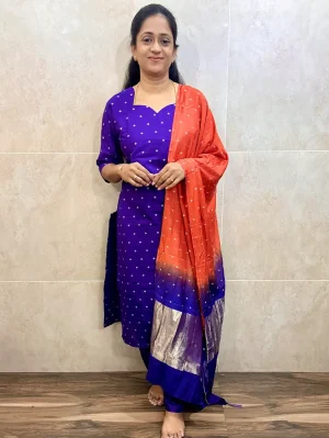 (Dispatch in 30working days)Muslin silk top (cotton lining) with allover thread woven buttas paired with muslin silk dupatta and silk bottom (free size)