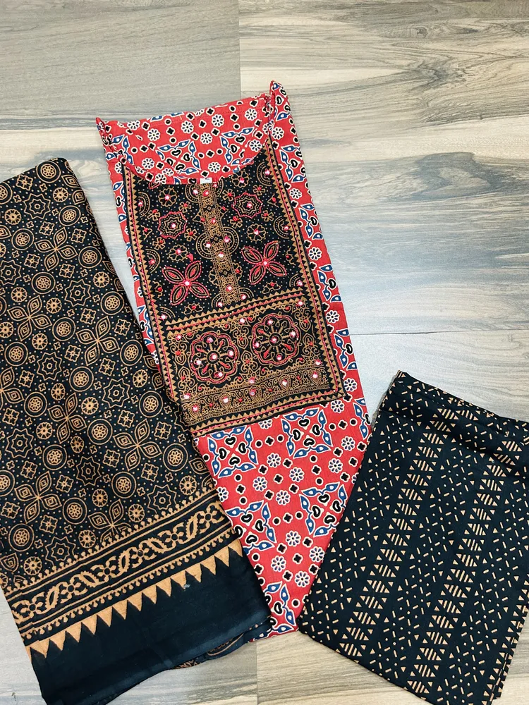 Printed Ajrakh cotton top (cotton lining) paired with cotton dupatta and cotton bottom (free size)