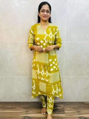 Printed Rayon top paired with printed rayon bottom (straight cut)