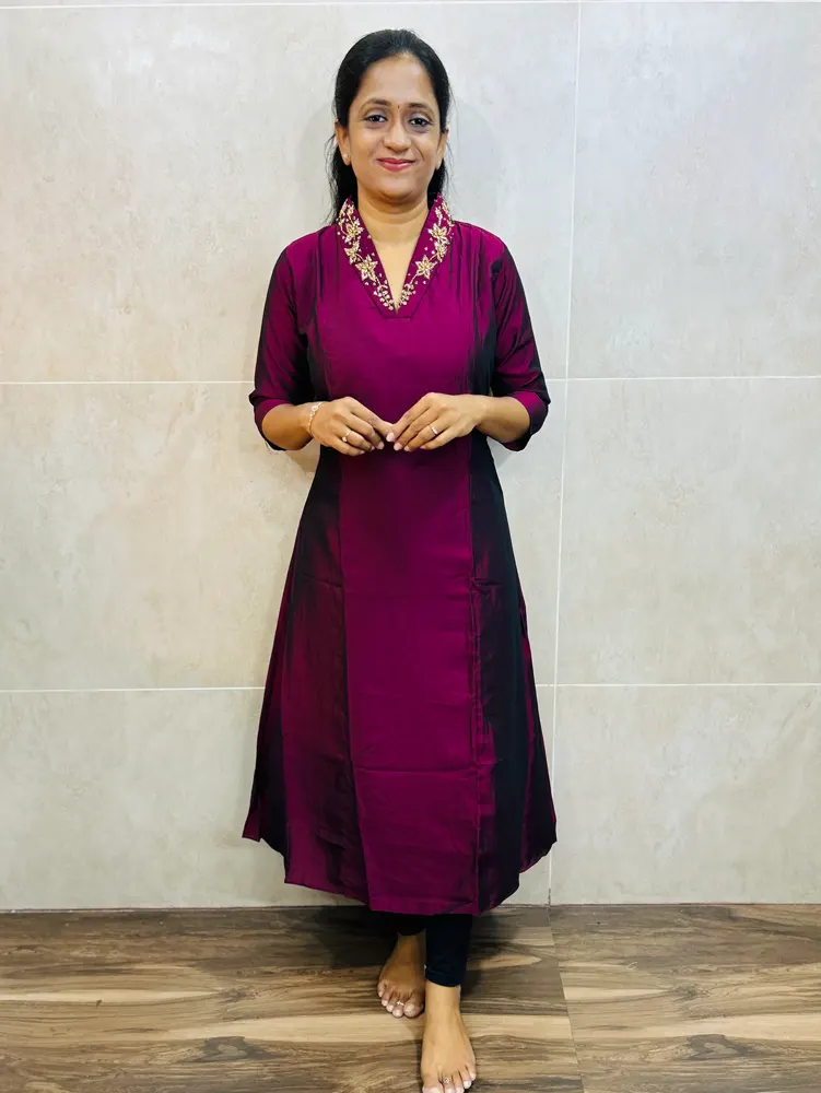 (Majenta Pink)Soft silk top(cotton lining)with handwork on the collar(Panel cut)