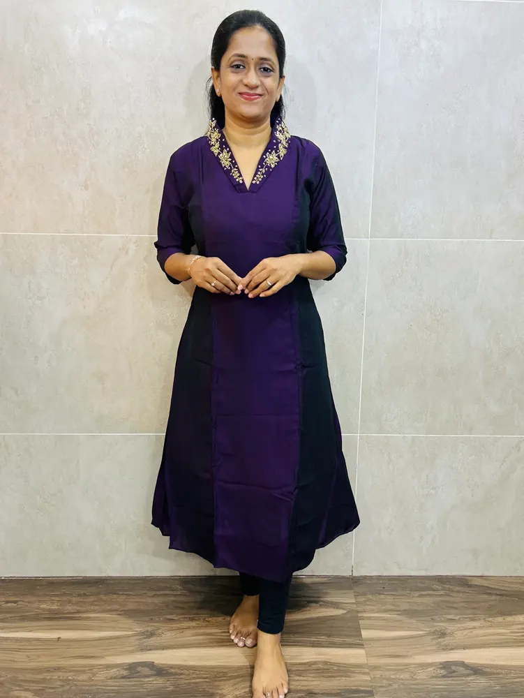 (Dark Purple)Soft silk top(cotton lining)with handwork on the collar(Panel cut)