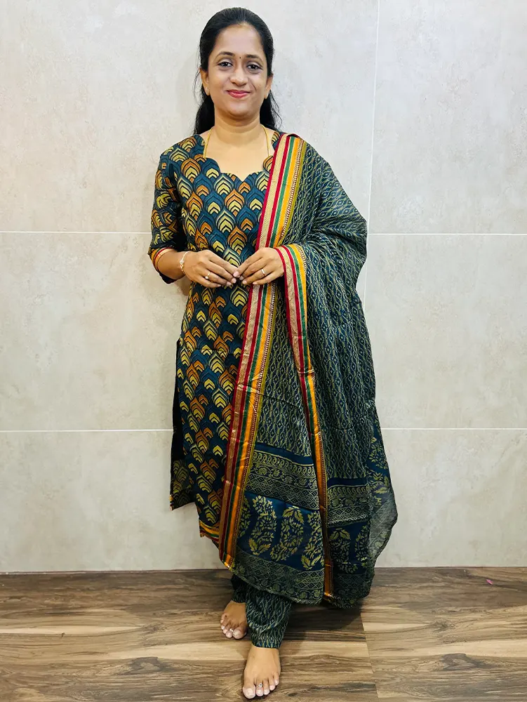 Handblock printed Mangalagiri cotton top (cotton lining) paired with printed Mangalagiri cotton dupatta and cotton bottom (free size)