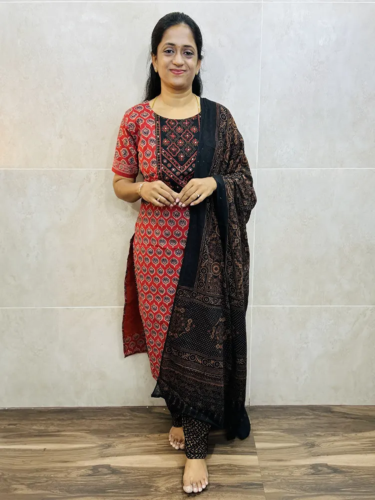 Ajrakh printed cotton top (cotton lining) paired with cotton dupatta and cotton bottom (free size)