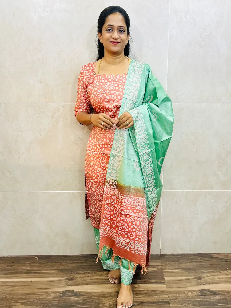 Batik printed Bhagalpur cotton top (cotton lining) paired with Bhagalpur cotton dupatta and Bhagalpur cotton bottom (free size)