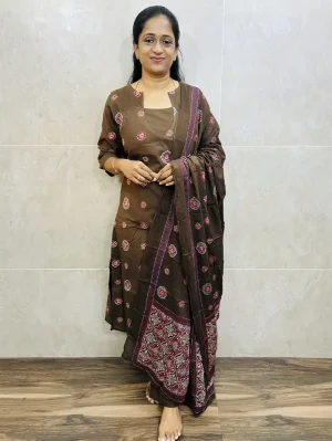 Printed Jaipur cotton top (Aline with 2 side pockets - cotton lining) paired with cotton dupatta and cotton bottom (Straight cut)