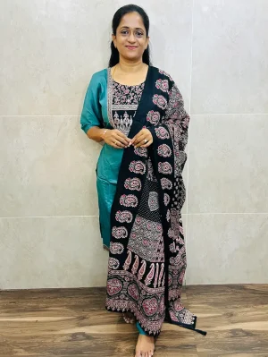 Soft cotton top (cotton lining) with Ajrakh patchwork on yoke paired with printed Ajrakh cotton dupatta and cotton bottom (free size)