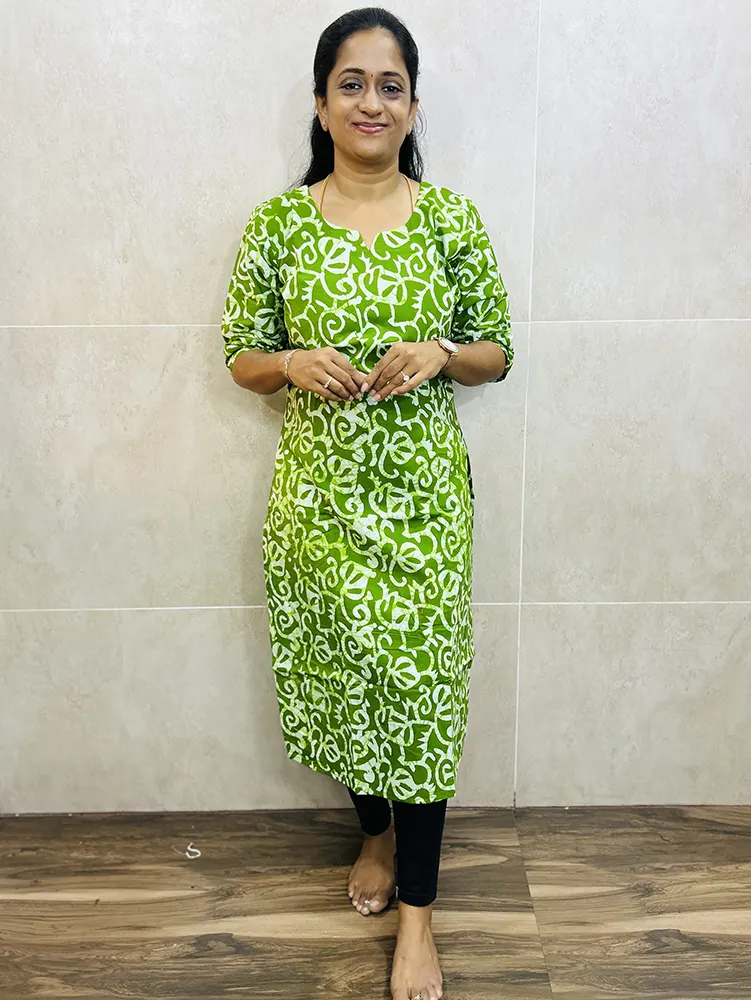Batik printed premium cotton top with cotton lining (straight cut)