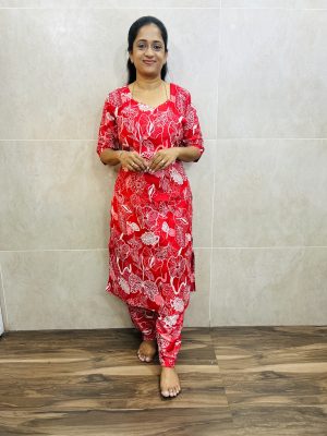 Printed cotton top (cotton lining) paired with cotton bottom (free size)