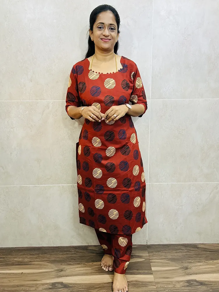 Printed cotton top (cotton lining) paired with printed cotton bottom (free size)