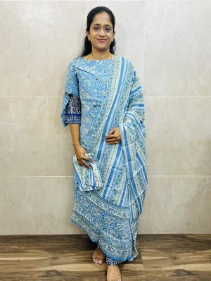 Cotton top (cotton lining) paired with cotton dupatta and cotton bottom (Straight cut)