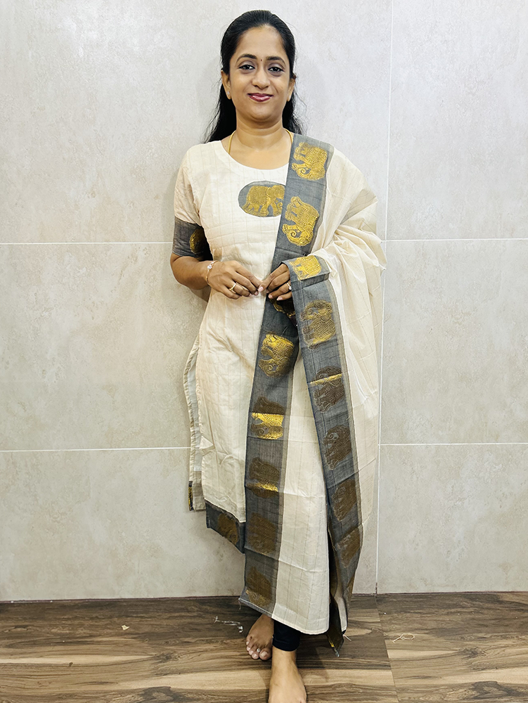 Kanchi cotton top (cotton lining) paired with Kanchi cotton dupatta