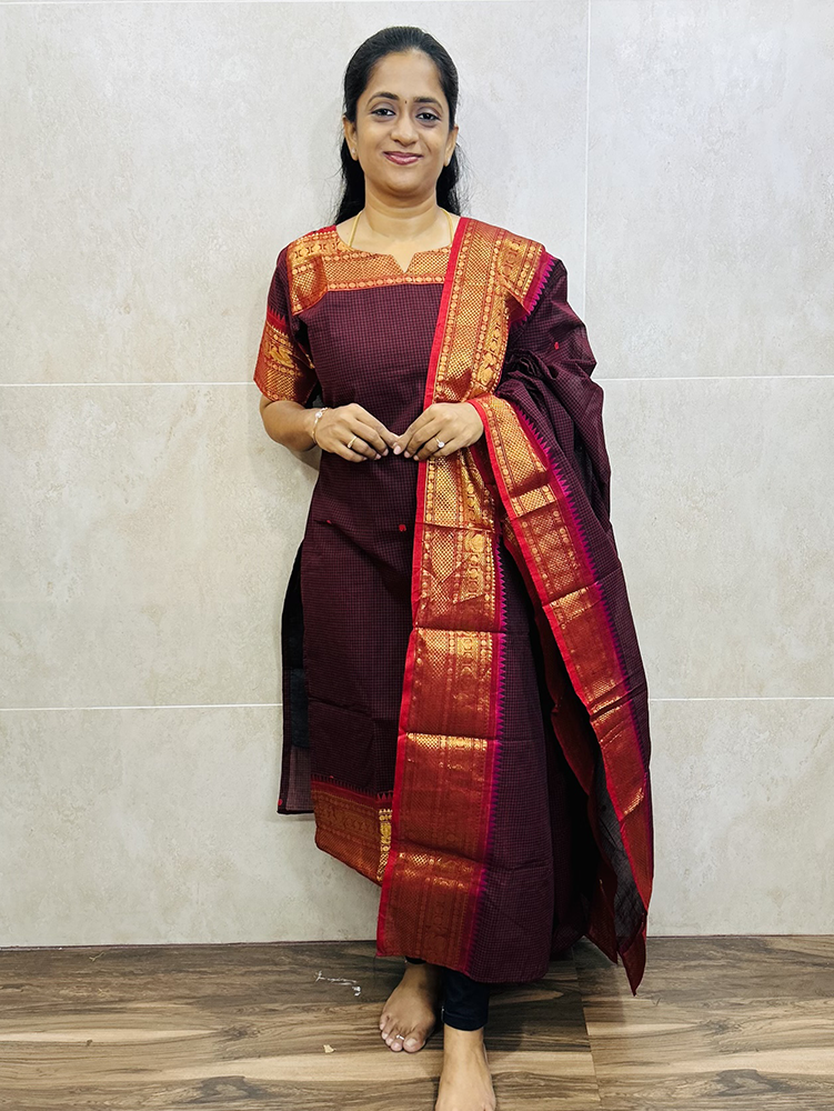 Kanchi cotton top (cotton lining) paired with Kanchi cotton dupatta