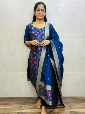 Soft semi raw silk top (cotton lining) with all over patola weaving paired with soft semi silk dupatta