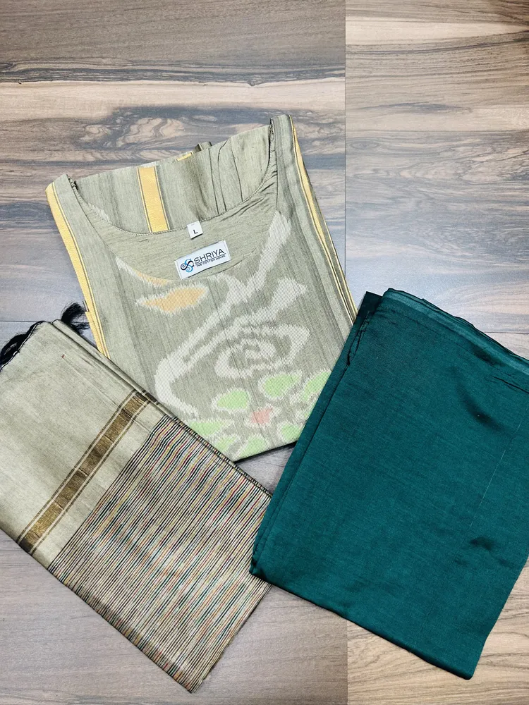 Premium Pochampally handloom silk cotton top (cotton lining) paired with silk cotton dupatta and silk bottom (Free size)