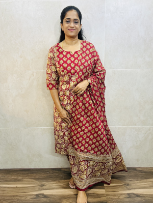 Printed Jaipur cotton top (cotton lining) with with printed cotton dupatta and cotton bottom (Free size)