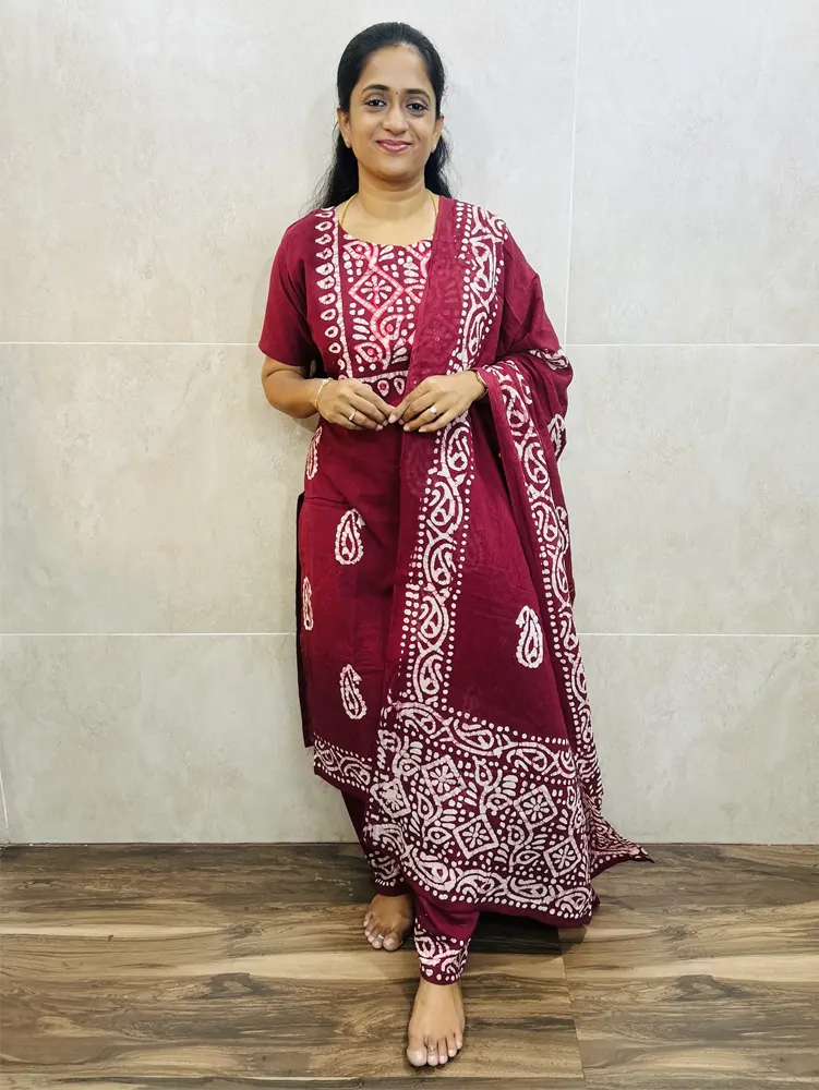 Batik printed cotton top(cotton lining)paired with printed cotton dupatta and cotton bottom(free size)