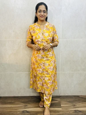 Printed linen cotton top paired with printed linen cotton bottom (free size)