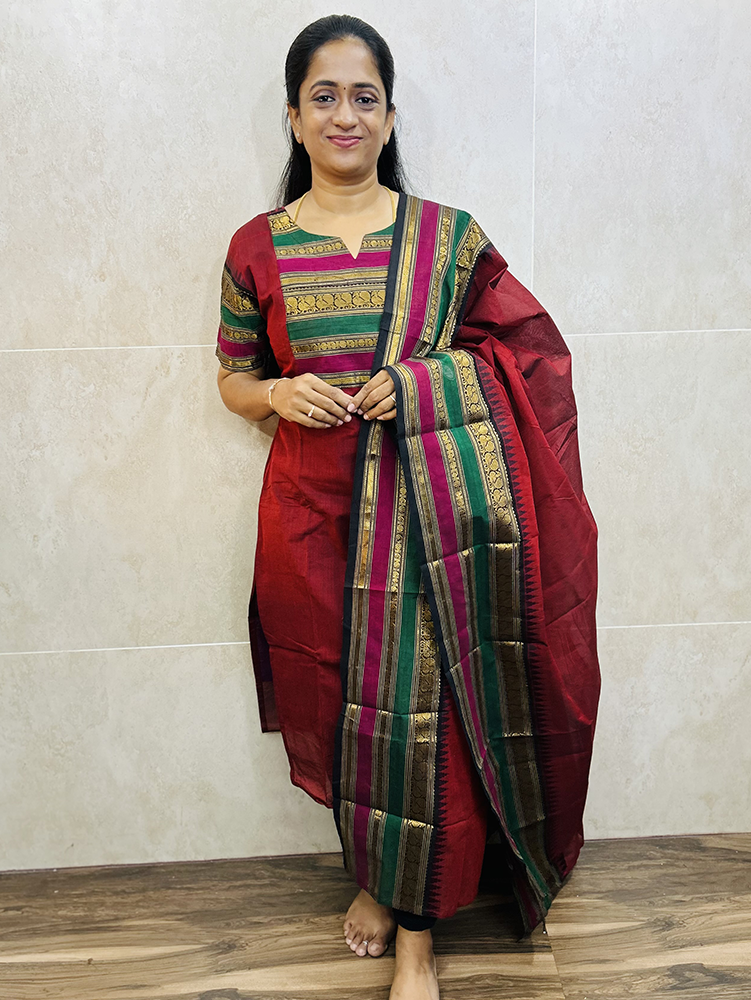 Kanchi cotton top (cotton lining) paired with Kanchi cotton dupatta