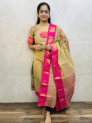 Kanchi cotton top (cotton lining) paired with Kanchi cotton dupatta