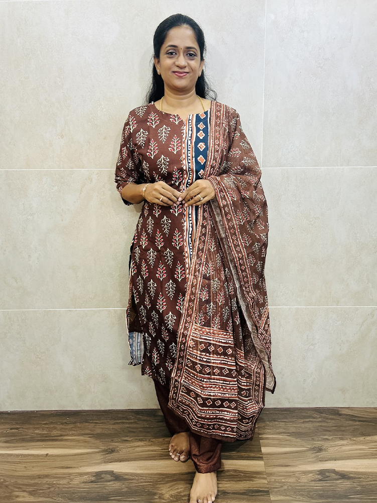 Printed linen cotton top (cotton lining) paired with linen cotton dupatta and linen cotton bottom (free size)