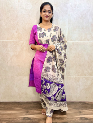 Mangalgiri cotton top(cotton lining) with kalamkari patchwork on yoke paired with kalamkari dupatta and kalamkari bottom(free size)