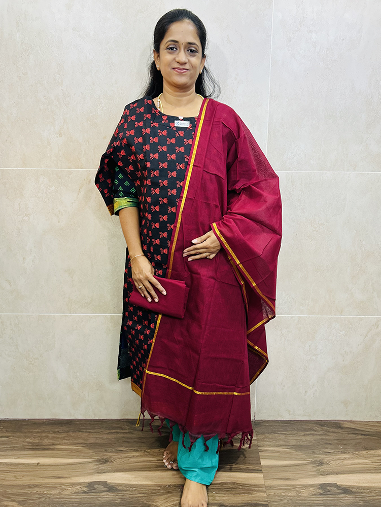 Printed semi Mangalagiri cotton top (cotton lining) paired with cotton dupatta and cotton bottom (free size)