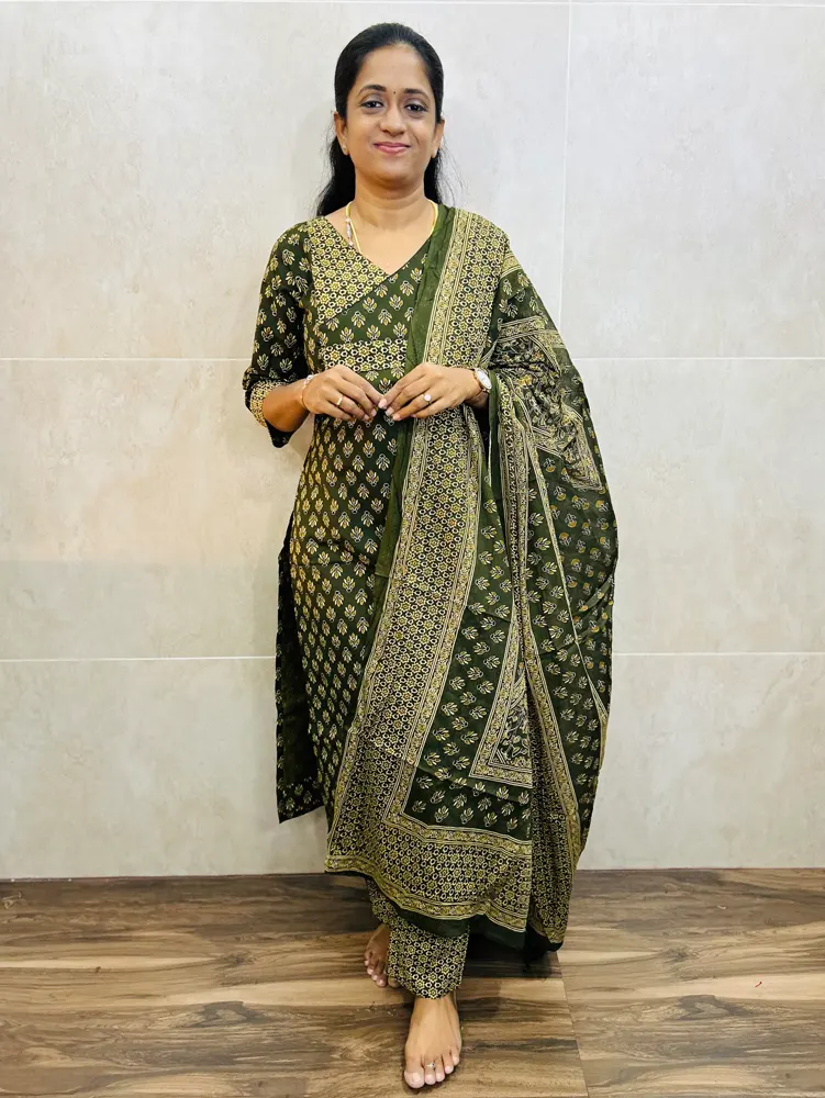Ajrakh dyed cotton top(cotton lining)with cotton dupatta and cotton bottom(free size)