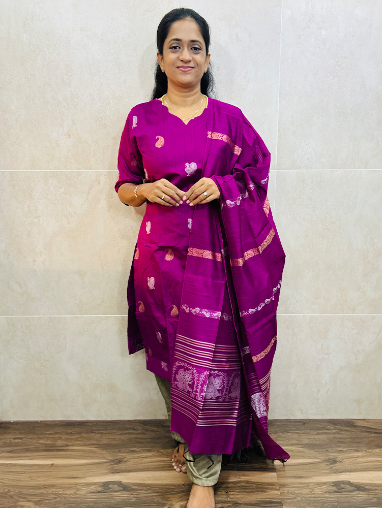 Semi raw silk top (cotton lining) with allover zarı weavings paired with zarı weaved semi raw silk dupatta and semi raw silk bottom (free size)