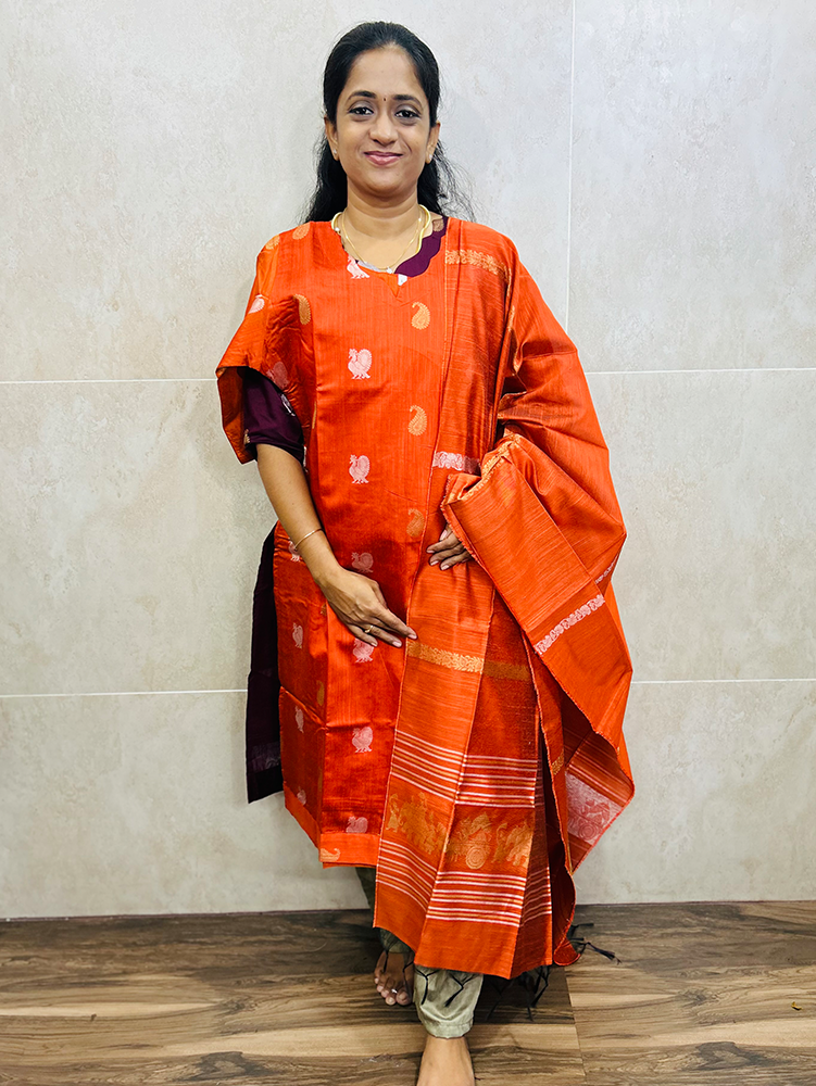 Semi raw silk top (cotton lining) with allover zarı weavings paired with zarı weaved semi raw silk dupatta and semi raw silk bottom (free size)