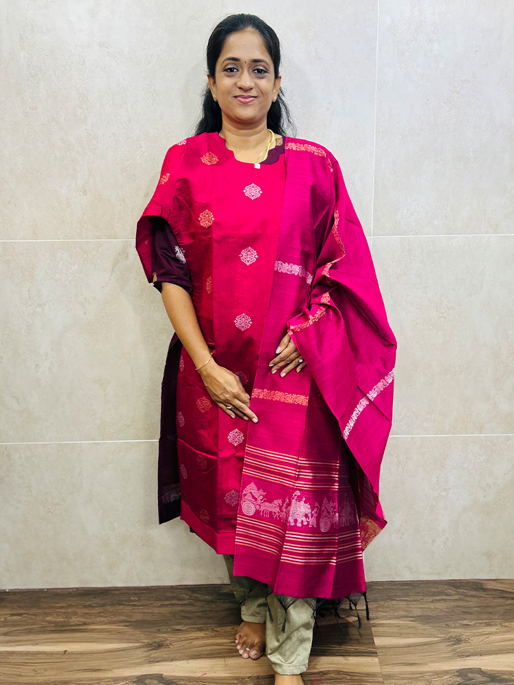 Semi raw silk top (cotton lining) with allover zarı weavings paired with zarı weaved semi raw silk dupatta and semi raw silk bottom (free size)
