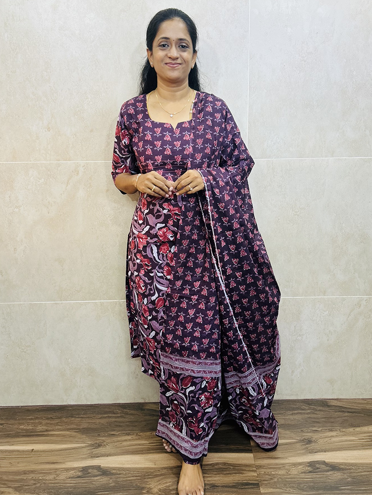 Printed Jaipur cotton top (cotton lining) with hand worked yoke paired with printed cotton dupatta and cotton bottom (Free size)