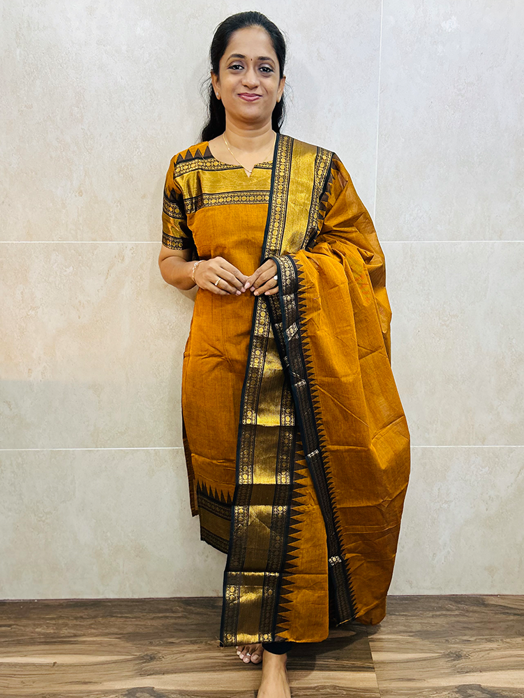 Kanchi cotton top (cotton lining) paired with Kanchi cotton dupatta