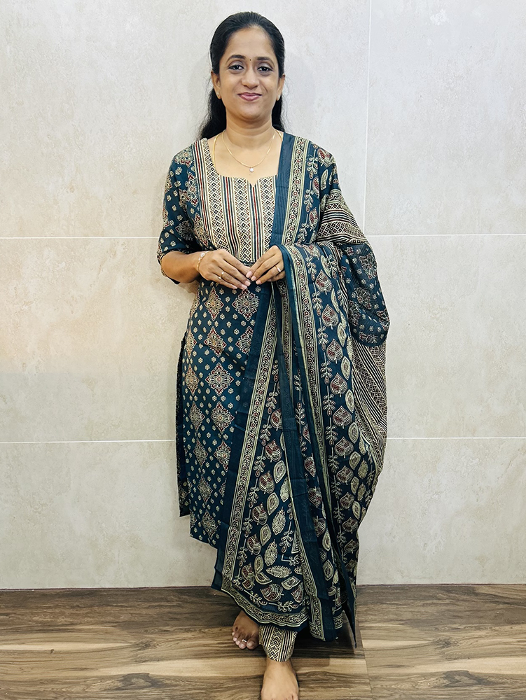 Printed Jaipur cotton top (cotton lining) with hand worked yoke paired with printed cotton dupatta and cotton bottom (Free size)