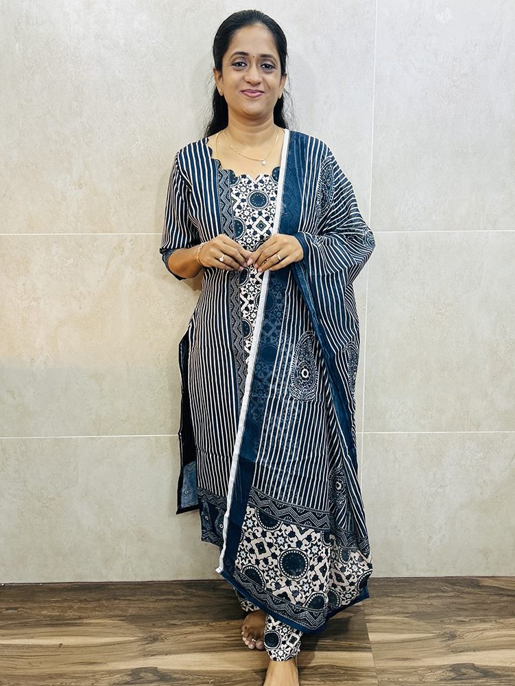 Printed linen cotton top (cotton lining) paired with linen cotton dupatta and linen cotton bottom (free size)