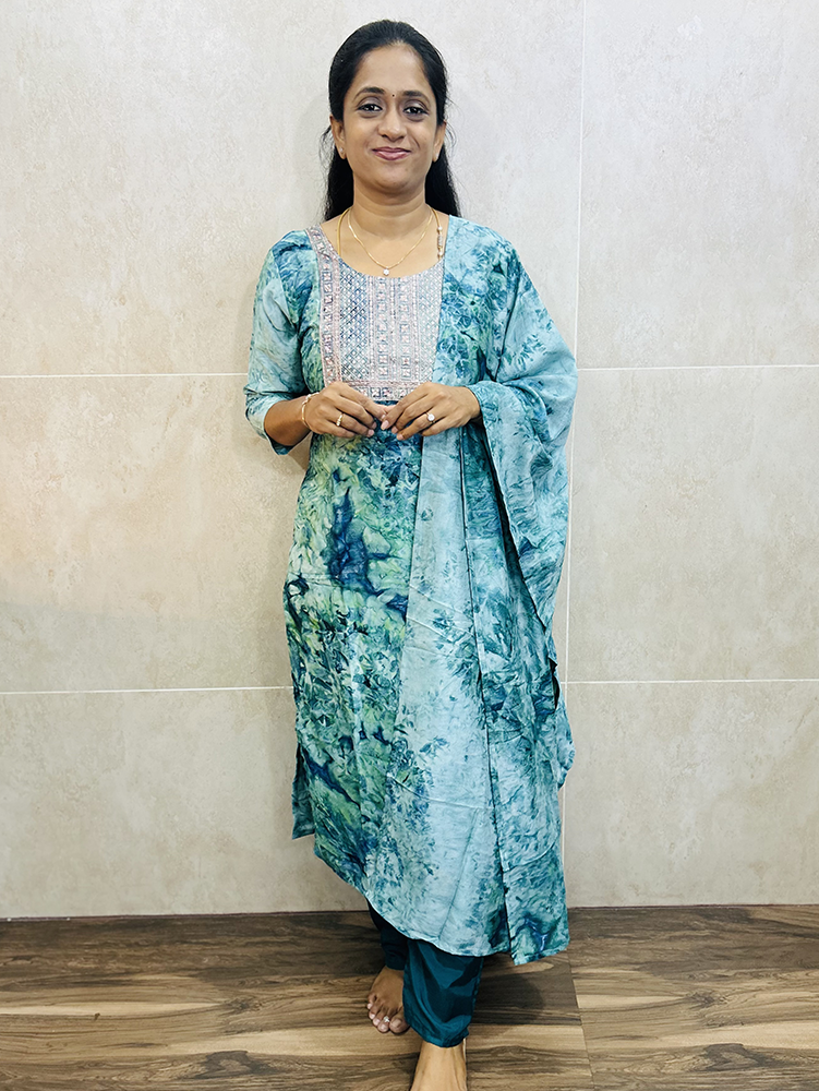 Soft silk top (crepe lining) paired with soft silk dupatta and silk bottom (straight cut)